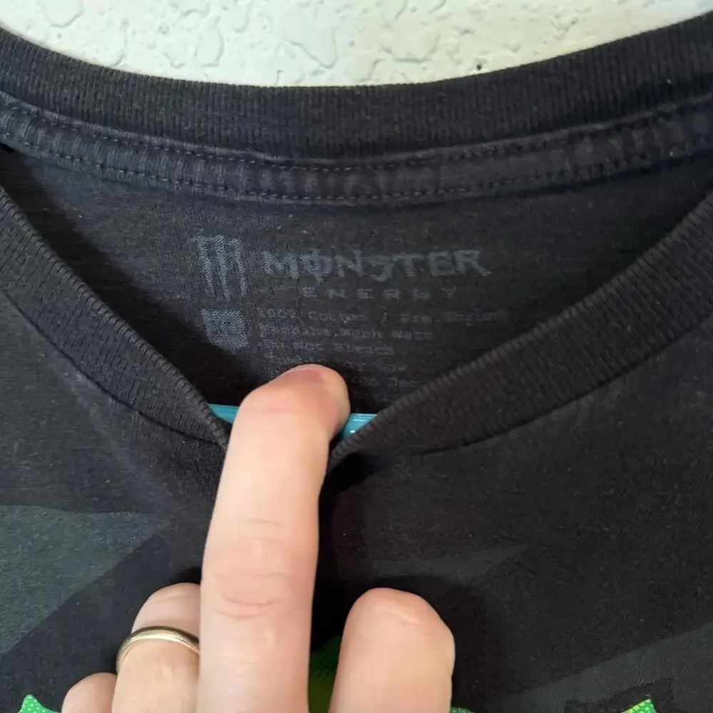 Monster Energy Drink Mens XL Faded Spell Out Big Logo Short Sleeve T-Shirt Black
